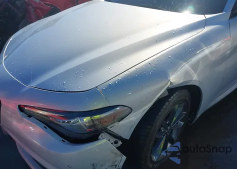 2021 Alfa Romeo Giulia Ti Sport Rwd z USA, uszkodzony, nr VIN ZARFAMBN8M7647580